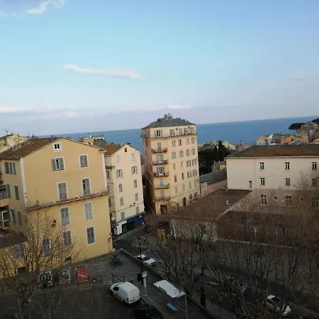 Centre Ville Avec Ascenseur En Face Du Parking Gaudin * בסטיה