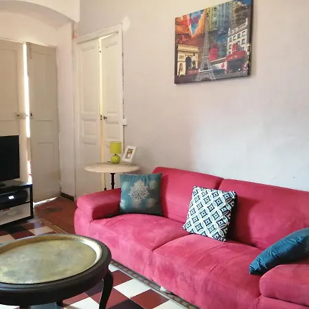 דירה Centre Ville Avec Ascenseur En Face Du Parking Gaudin בסטיה